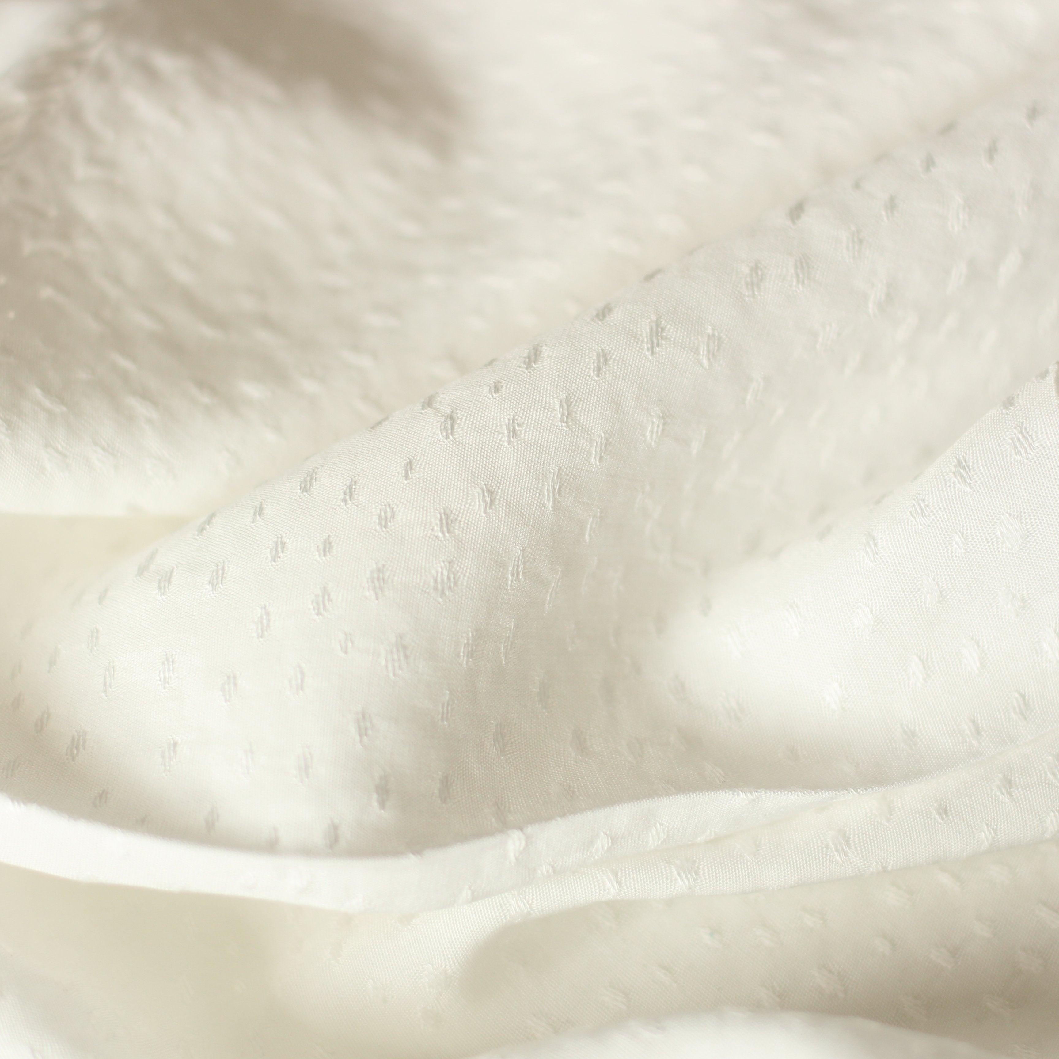 Tissu Viscose Unie Dobby - Blanc (Vendu x10cm) Tissus Sélection Gaspard & Léonie | Gaspard et Léonie Tissus Mercerie Toulouse