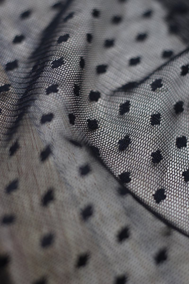 Tissu Voile brodé - Diamant - noir (Vendu x10cm) Tissus Sélection Gaspard & Léonie | Gaspard et Léonie Tissus en ligne et Mercerie à Toulouse