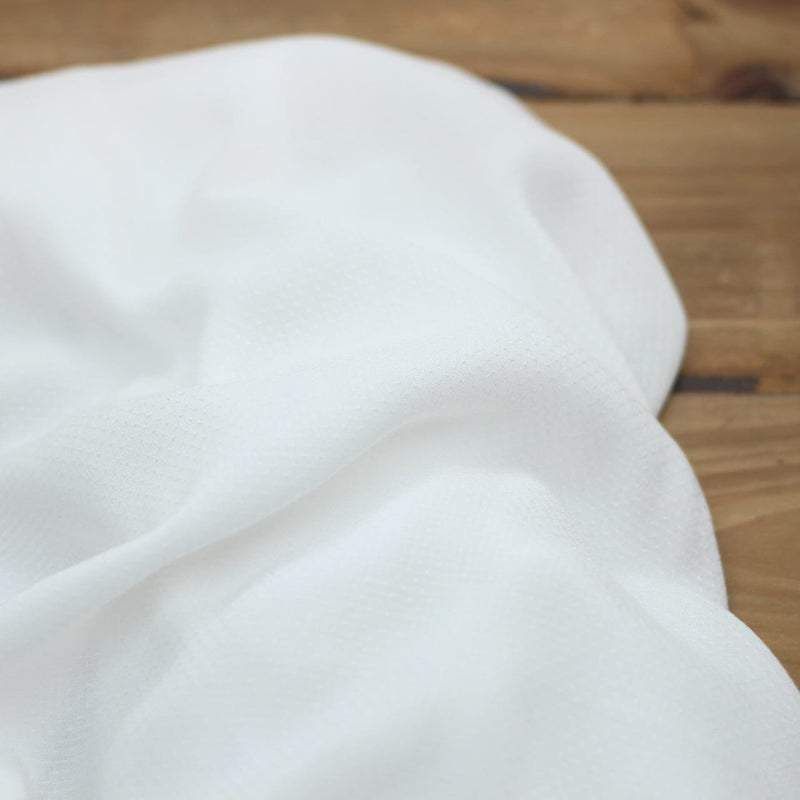 Tissu Voile de viscose Unie Dobby - SERENA Blanc (Vendu x10cm) Tissus Sélection Gaspard & Léonie | Gaspard et Léonie Tissus en ligne et Mercerie à Toulouse