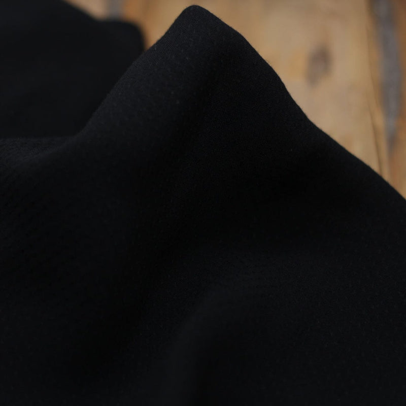 Tissu Voile de viscose Unie Dobby - SERENA Noir (Vendu x10cm) Tissus Sélection Gaspard & Léonie | Gaspard et Léonie Tissus en ligne et Mercerie à Toulouse