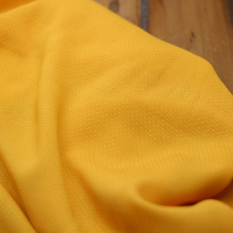 Tissu Voile de viscose Unie Dobby - SERENA Safran (Vendu x10cm) Tissus Sélection Gaspard & Léonie | Gaspard et Léonie Tissus en ligne et Mercerie à Toulouse