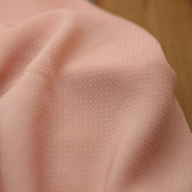 Tissu Voile de viscose Unie Dobby - SERENA Vieux rose (Vendu x10cm) Tissus Sélection Gaspard & Léonie | Gaspard et Léonie Tissus en ligne et Mercerie à Toulouse